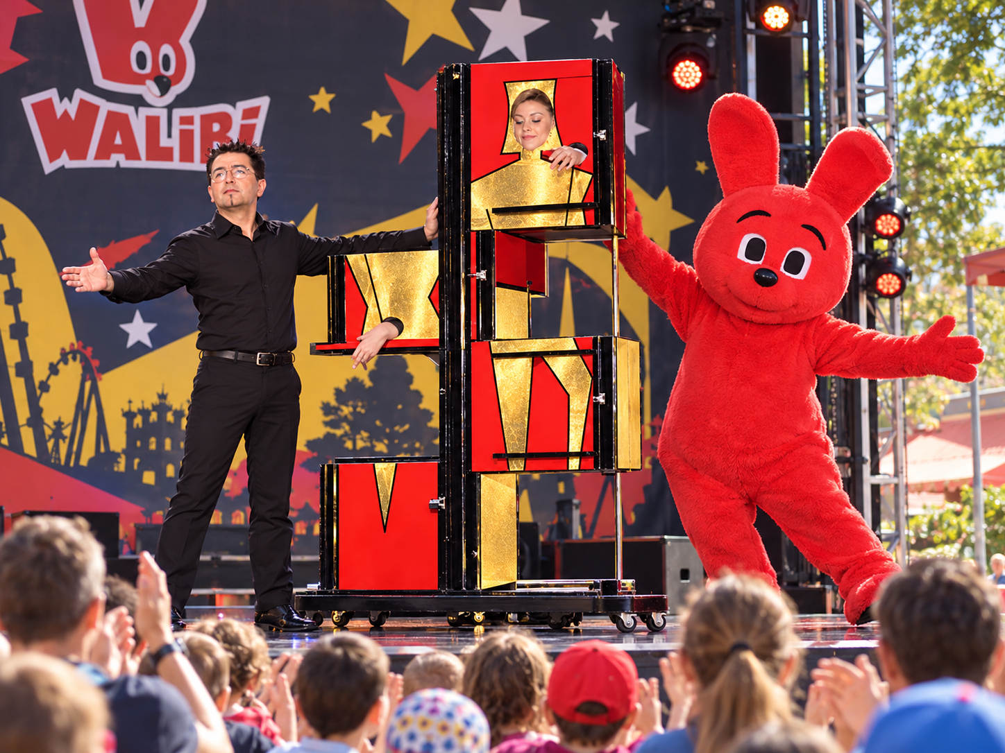 Spectacle de magie en plein air à Walibi